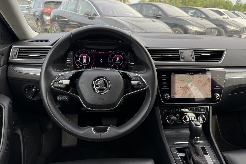 Продам Skoda Superb 2.0 TDI 150 к.с ШКІРА FULL LED 2021 года в Львове