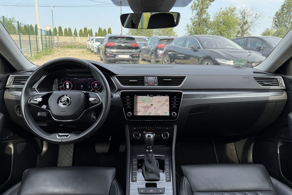 Продам Skoda Superb 2.0 TDI 150 к.с ШКІРА FULL LED 2021 года в Львове