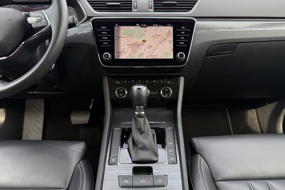 Продам Skoda Superb 2.0 TDI 150 к.с ШКІРА FULL LED 2021 года в Львове