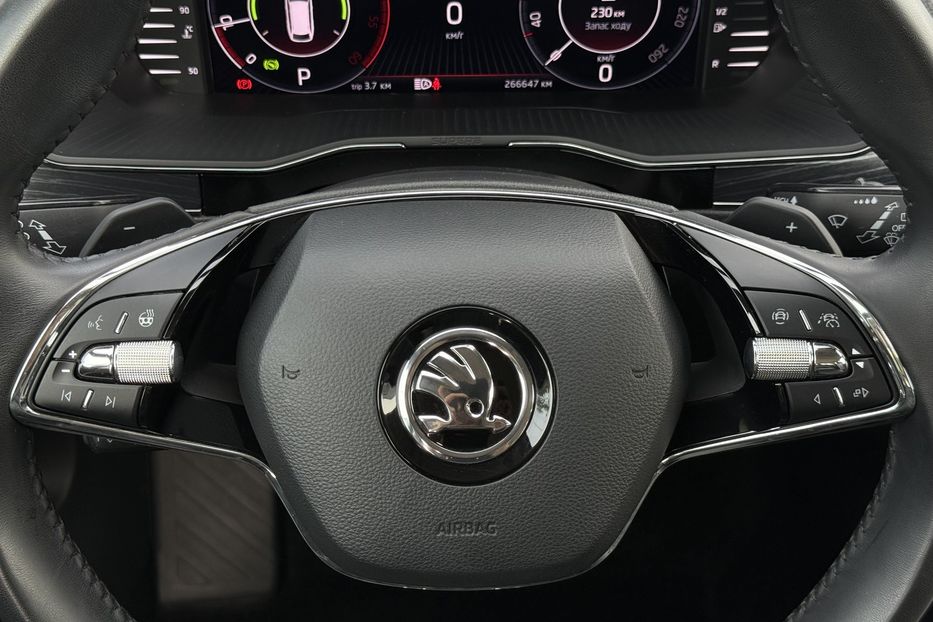 Продам Skoda Superb 2.0 TDI 150 к.с ШКІРА FULL LED 2021 года в Львове
