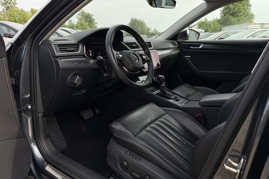 Продам Skoda Superb 2.0 TDI 150 к.с ШКІРА FULL LED 2021 года в Львове