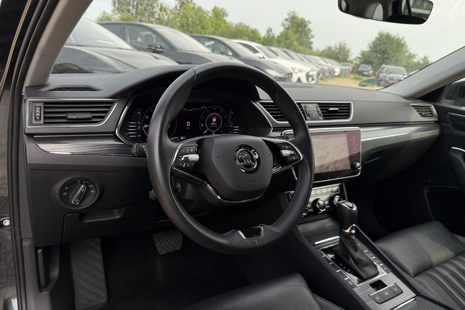 Продам Skoda Superb 2.0 TDI 150 к.с ШКІРА FULL LED 2021 года в Львове