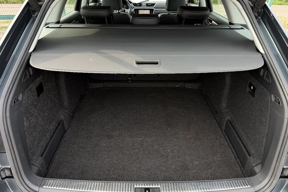 Продам Skoda Superb 2.0 TDI 150 к.с ШКІРА FULL LED 2021 года в Львове