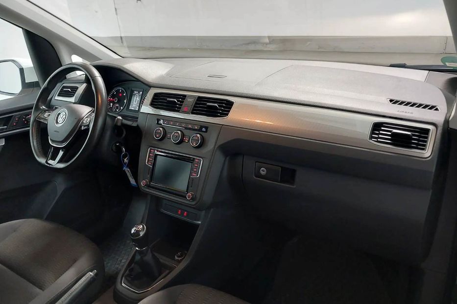 Продам Volkswagen Caddy пасс. Comfort цілий 75kw v2766 2021 года в Луцке