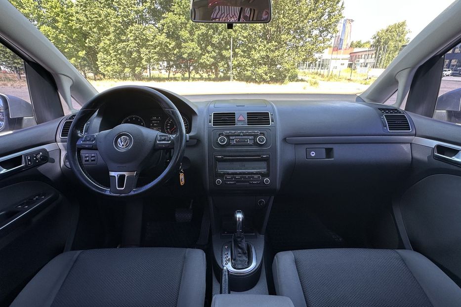 Продам Volkswagen Touran 2011 года в Николаеве