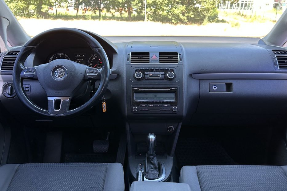 Продам Volkswagen Touran 2011 года в Николаеве