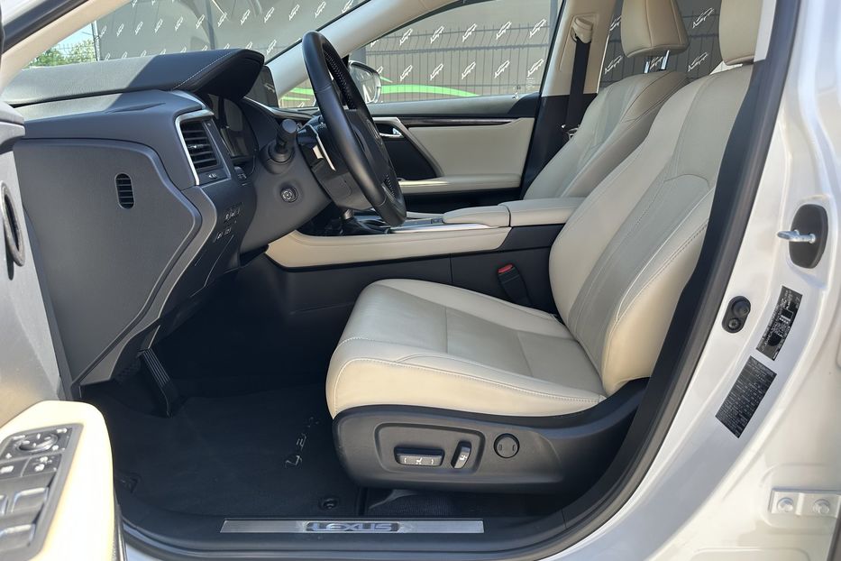 Продам Lexus RX 300 Executive+ 2021 года в Киеве