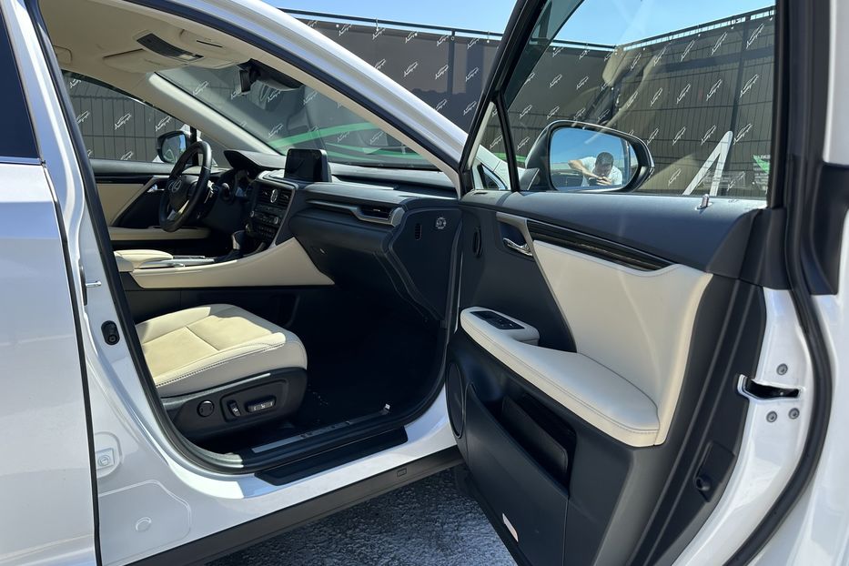 Продам Lexus RX 300 Executive+ 2021 года в Киеве