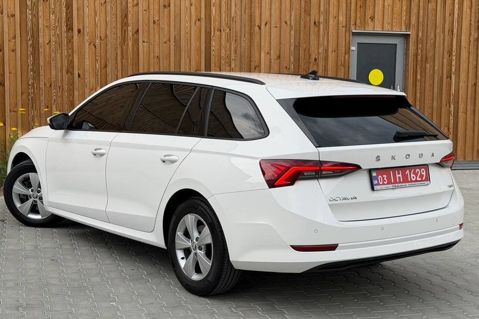 Продам Skoda Octavia A8 4X4 LED НЕ МАЛЬОВАНА 2022 года в Львове