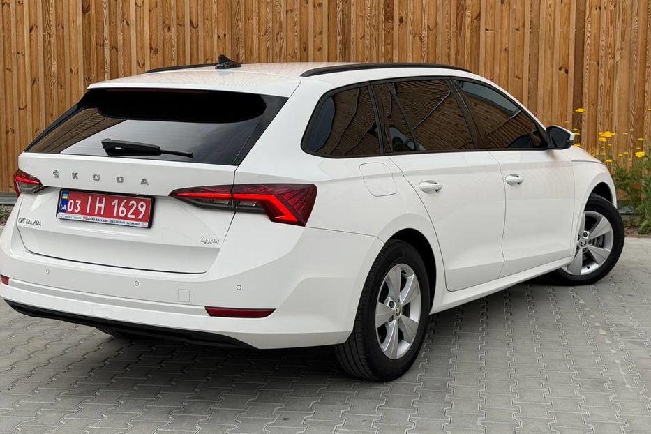 Продам Skoda Octavia A8 4X4 LED НЕ МАЛЬОВАНА 2022 года в Львове