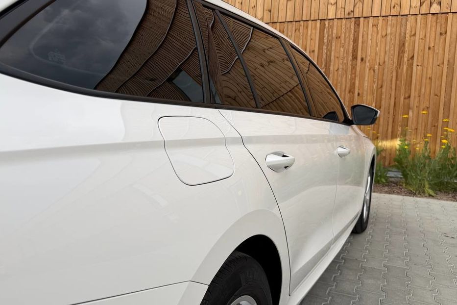 Продам Skoda Octavia A8 4X4 LED НЕ МАЛЬОВАНА 2022 года в Львове