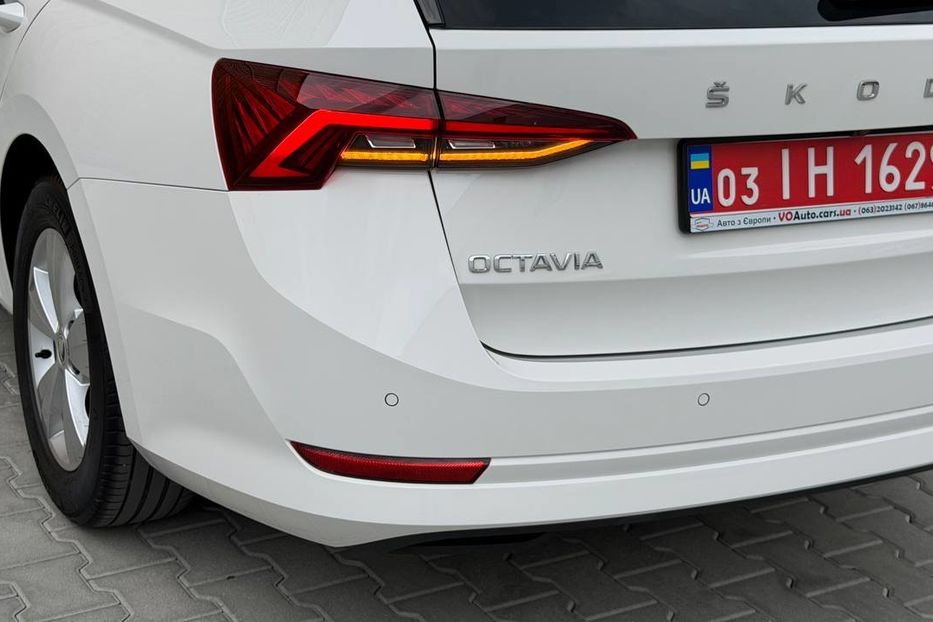 Продам Skoda Octavia A8 4X4 LED НЕ МАЛЬОВАНА 2022 года в Львове