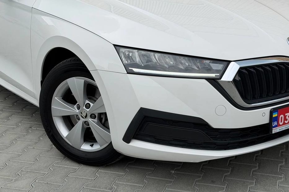Продам Skoda Octavia A8 4X4 LED НЕ МАЛЬОВАНА 2022 года в Львове