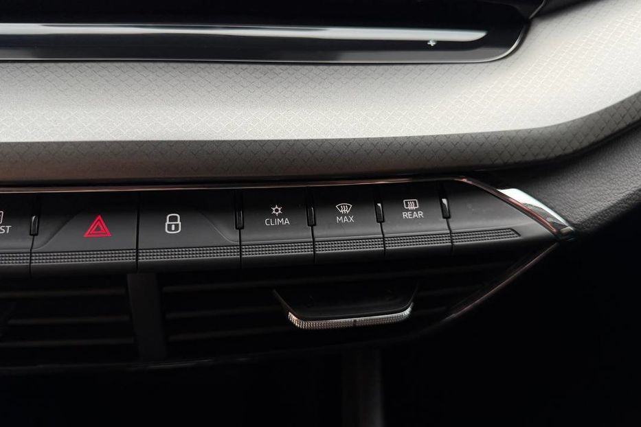 Продам Skoda Octavia A8 4X4 LED НЕ МАЛЬОВАНА 2022 года в Львове