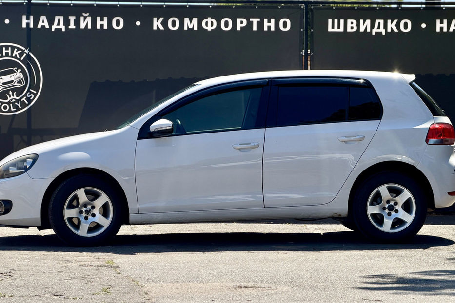 Продам Volkswagen Golf  VI 1.6 DSG (102 к.с.) 2010 года в Киеве