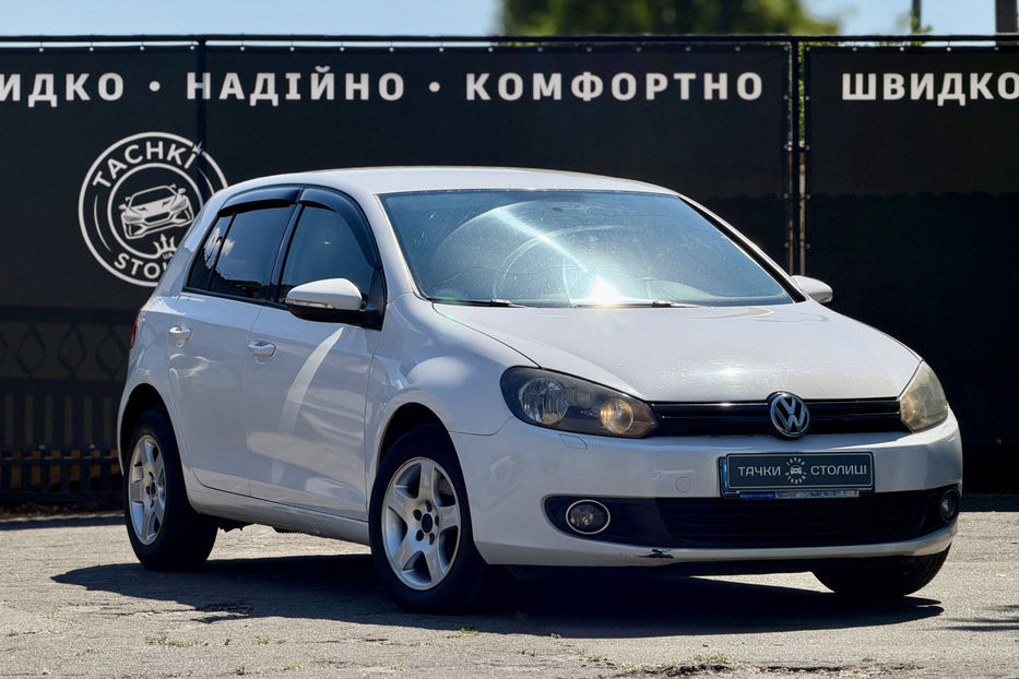 Продам Volkswagen Golf  VI 1.6 DSG (102 к.с.) 2010 года в Киеве