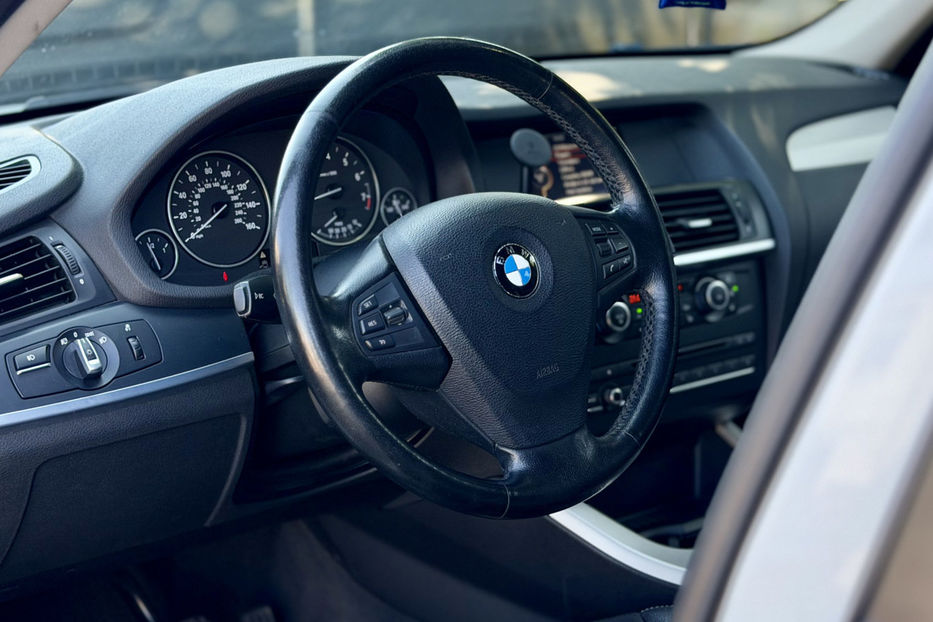 Продам BMW X3 28i AT (258 к.с.) xDrive 2012 года в Киеве
