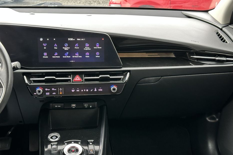 Продам Kia Niro 2023 года в Луцке