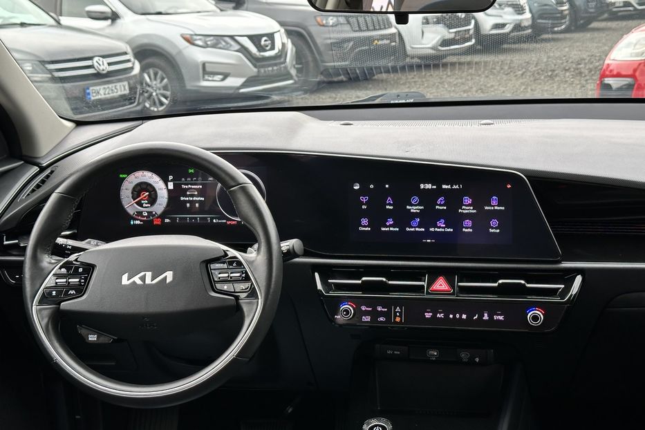 Продам Kia Niro 2023 года в Луцке