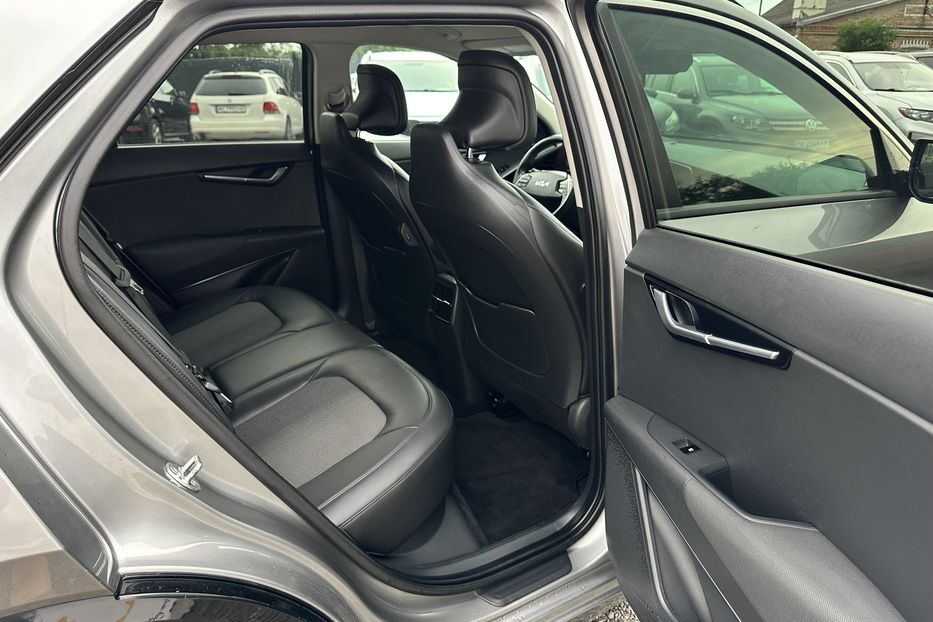 Продам Kia Niro 2023 года в Луцке