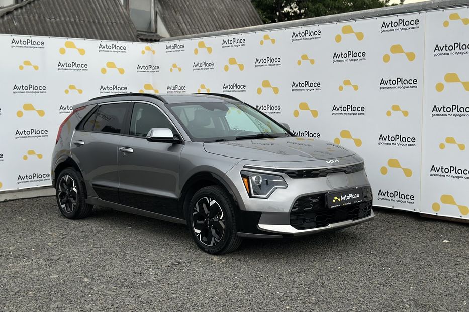 Продам Kia Niro 2023 года в Луцке