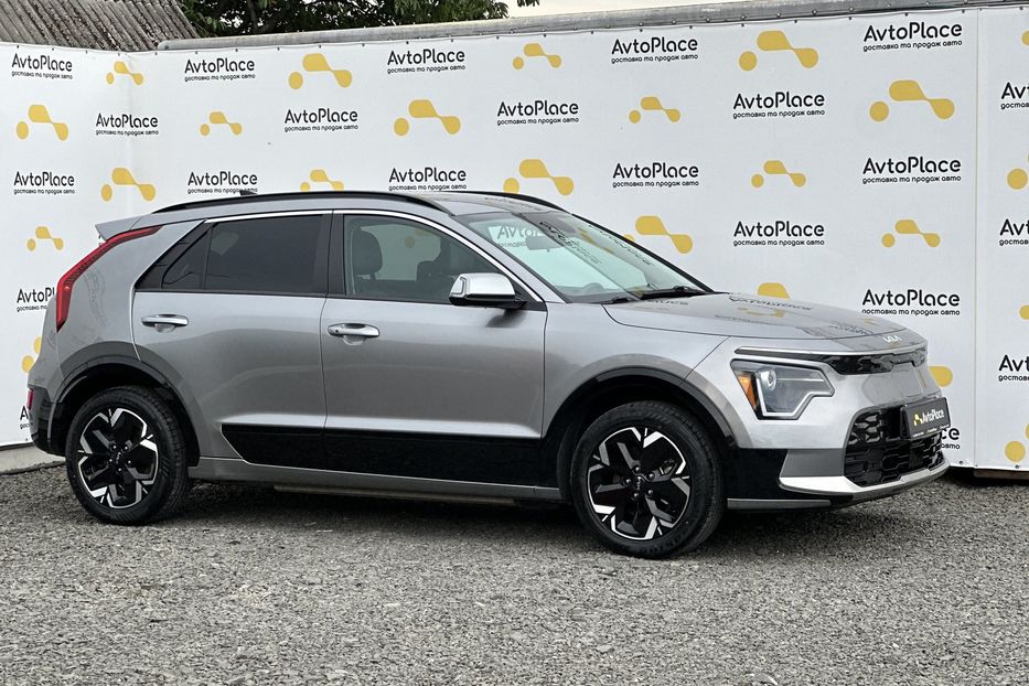 Продам Kia Niro 2023 года в Луцке