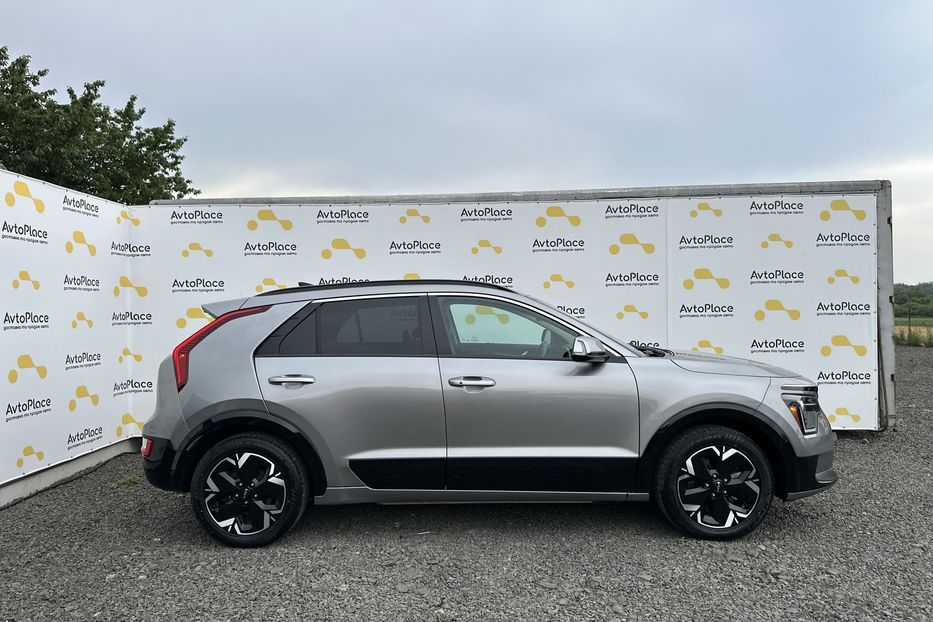 Продам Kia Niro 2023 года в Луцке