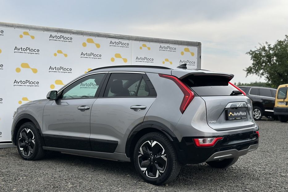 Продам Kia Niro 2023 года в Луцке