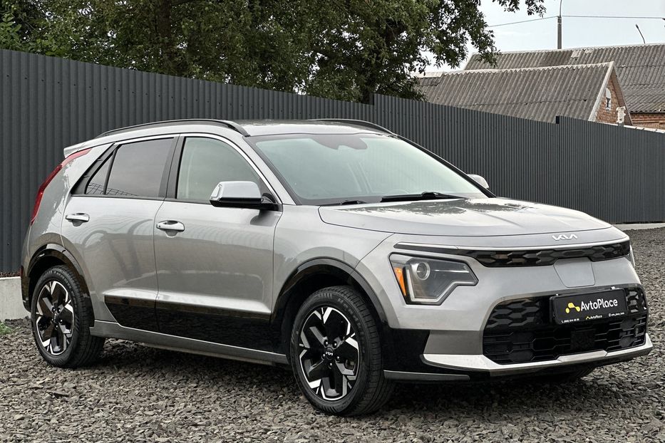 Продам Kia Niro 2023 года в Луцке