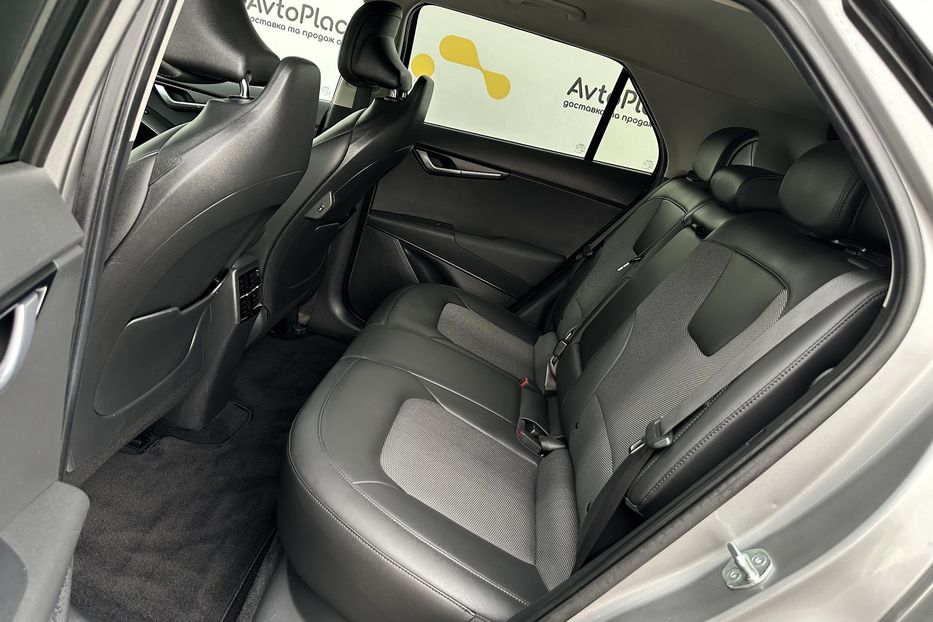 Продам Kia Niro 2023 года в Луцке