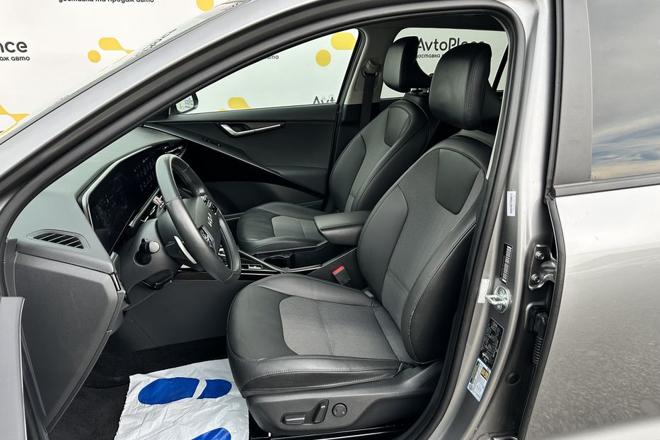 Продам Kia Niro 2023 года в Луцке