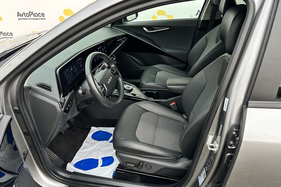 Продам Kia Niro 2023 года в Луцке