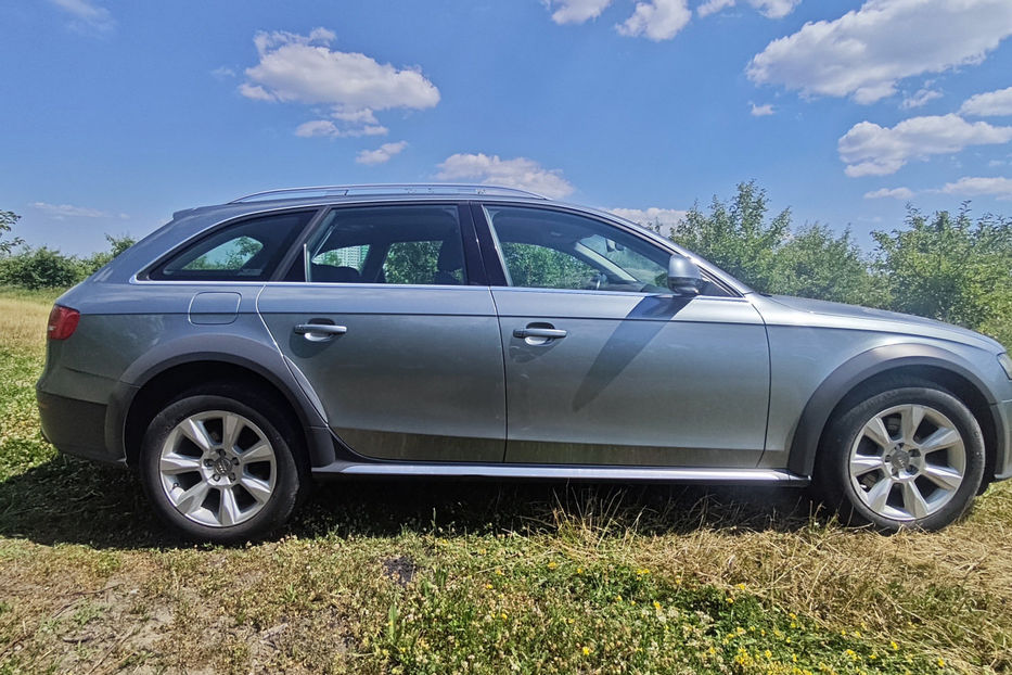 Продам Audi A4 Allroad 2.0 TFSI AT (211 к.с.) Quattro 2011 года в Киеве