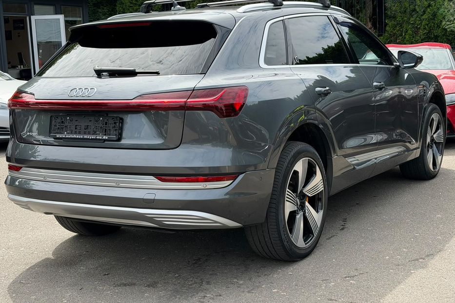 Продам Audi E-Tron 2019 года в Киеве