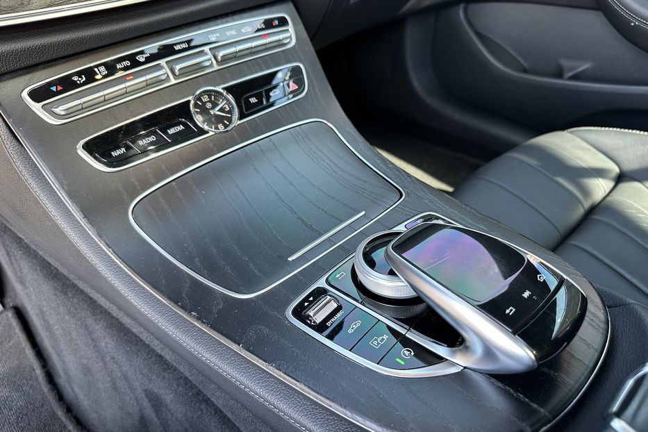 Продам Mercedes-Benz E-Class 220d AMG 2017 года в Киеве