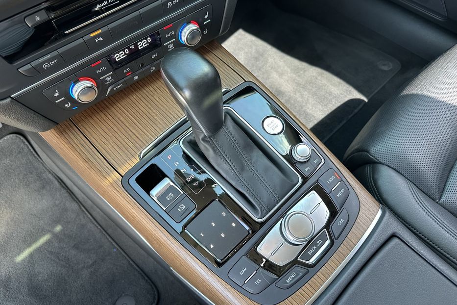 Продам Audi A6 3.0 TDI QUATTRO 2015 года в Киеве