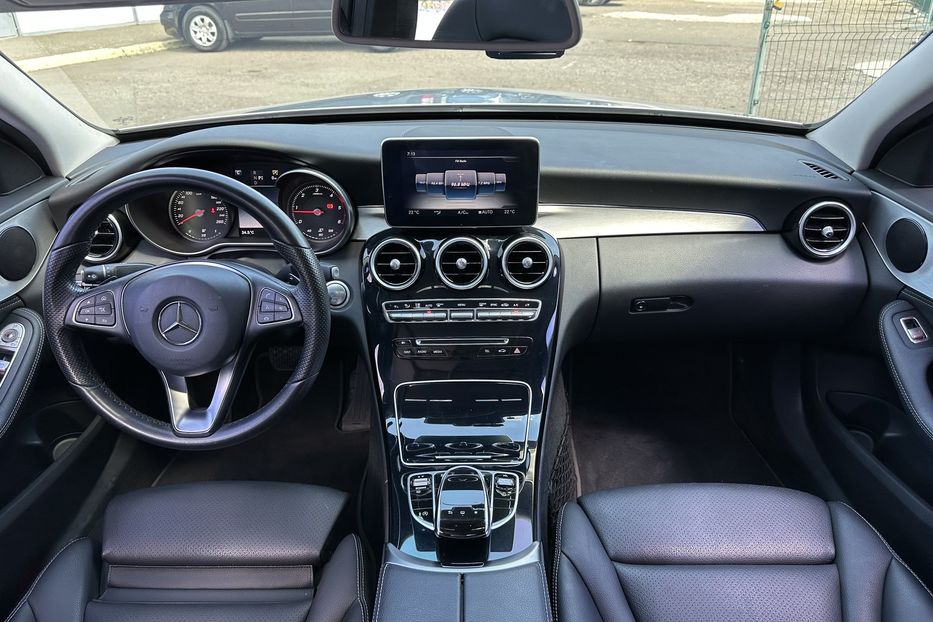Продам Mercedes-Benz C-Class 220d 4matic 2016 года в Киеве