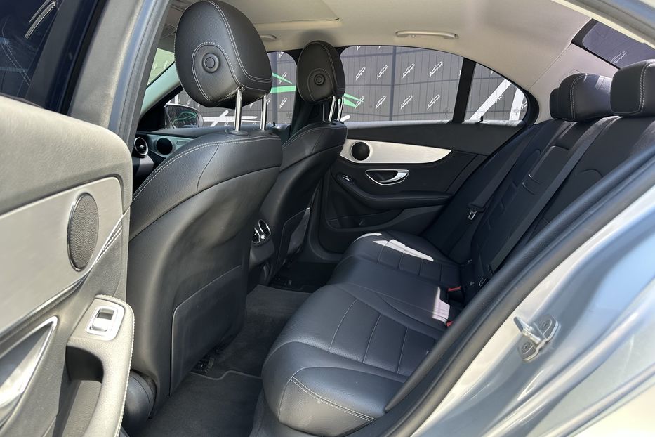 Продам Mercedes-Benz C-Class 220d 4matic 2016 года в Киеве