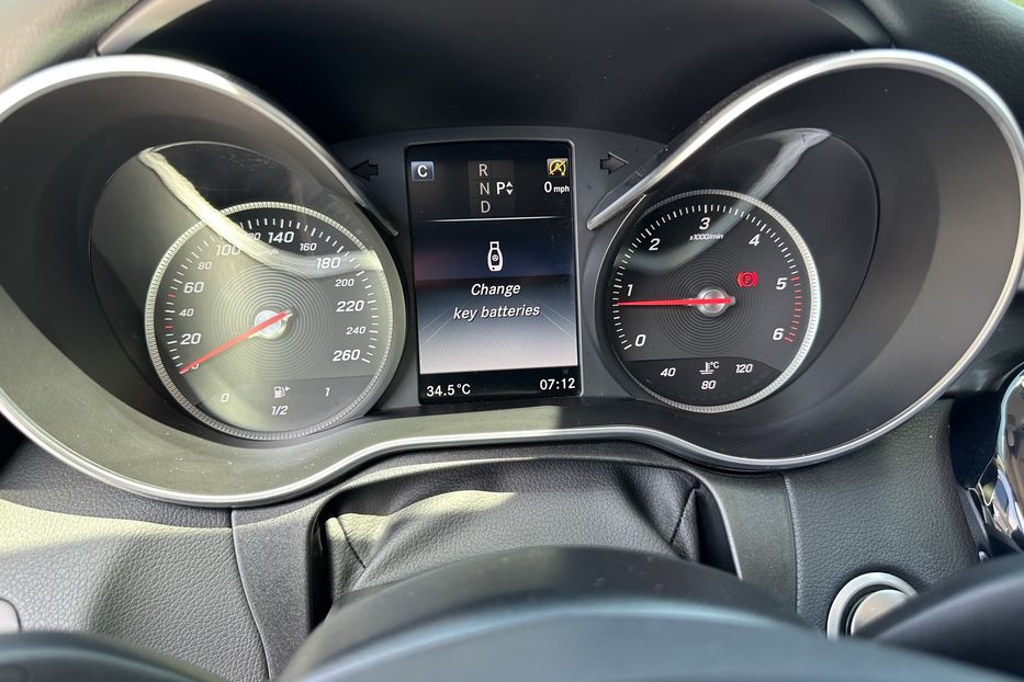 Продам Mercedes-Benz C-Class 220d 4matic 2016 года в Киеве