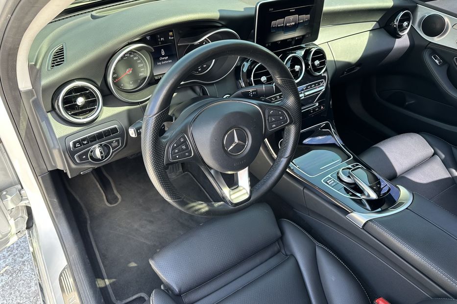 Продам Mercedes-Benz C-Class 220d 4matic 2016 года в Киеве