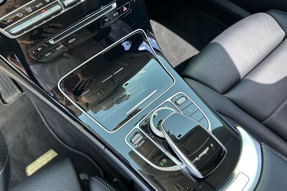 Продам Mercedes-Benz C-Class 220d 4matic 2016 года в Киеве