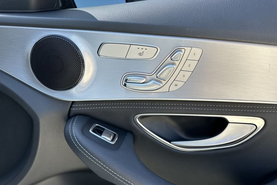 Продам Mercedes-Benz C-Class 220d 4matic 2016 года в Киеве