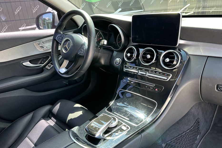 Продам Mercedes-Benz C-Class 220d 4matic 2016 года в Киеве