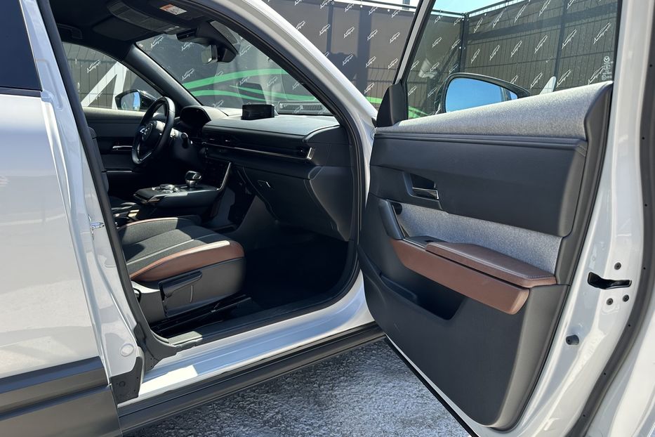 Продам Mazda MX-3 MX30 ESkyactive EV 2022 года в Киеве