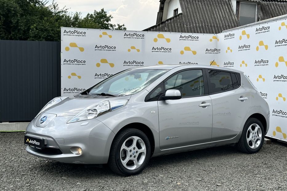 Продам Nissan Leaf 24 квт 2014 года в Луцке
