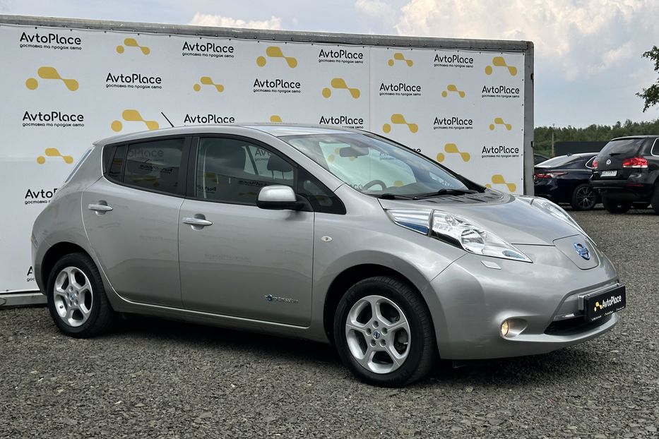 Продам Nissan Leaf 24 квт 2014 года в Луцке
