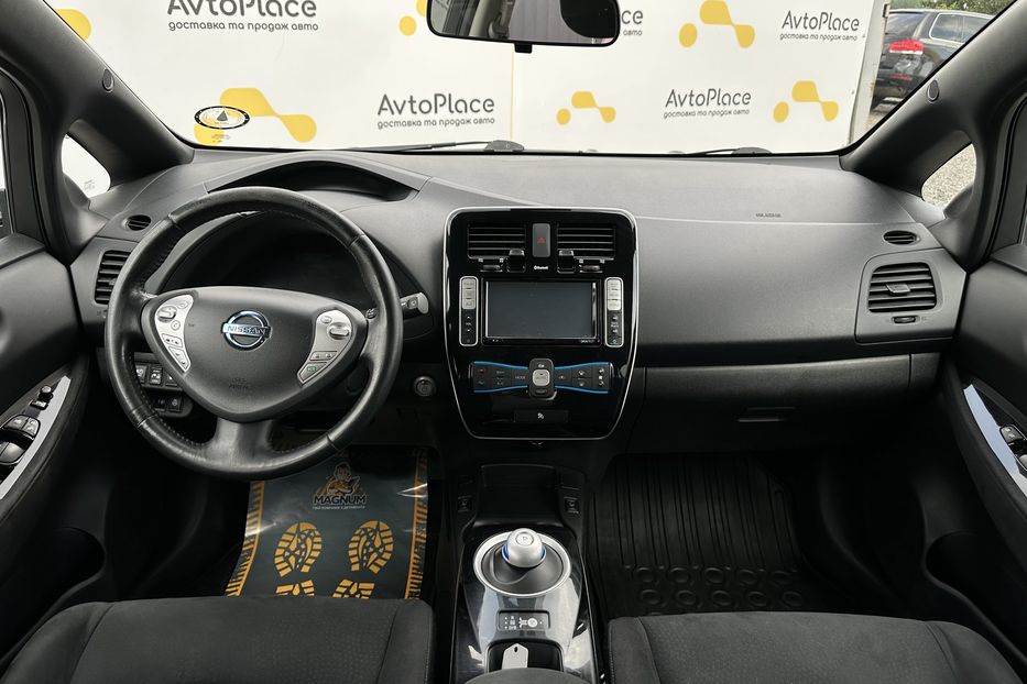 Продам Nissan Leaf 24 квт 2014 года в Луцке