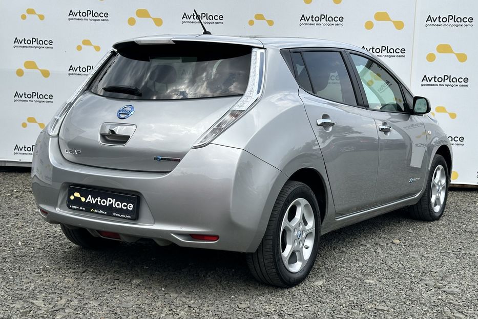 Продам Nissan Leaf 24 квт 2014 года в Луцке