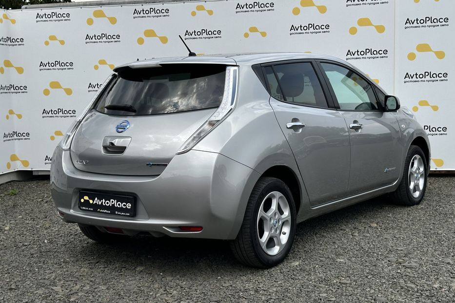 Продам Nissan Leaf 24 квт 2014 года в Луцке