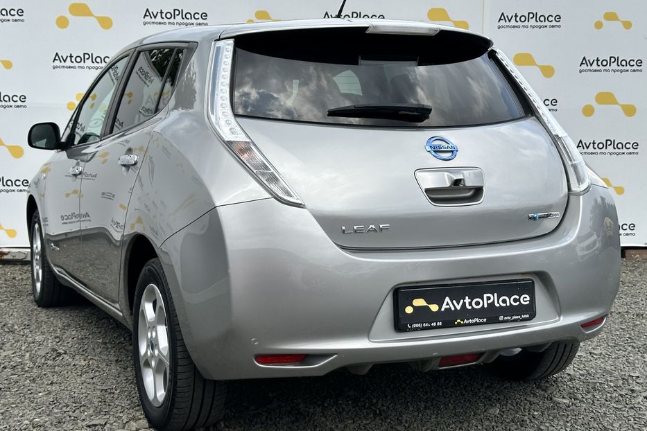Продам Nissan Leaf 24 квт 2014 года в Луцке